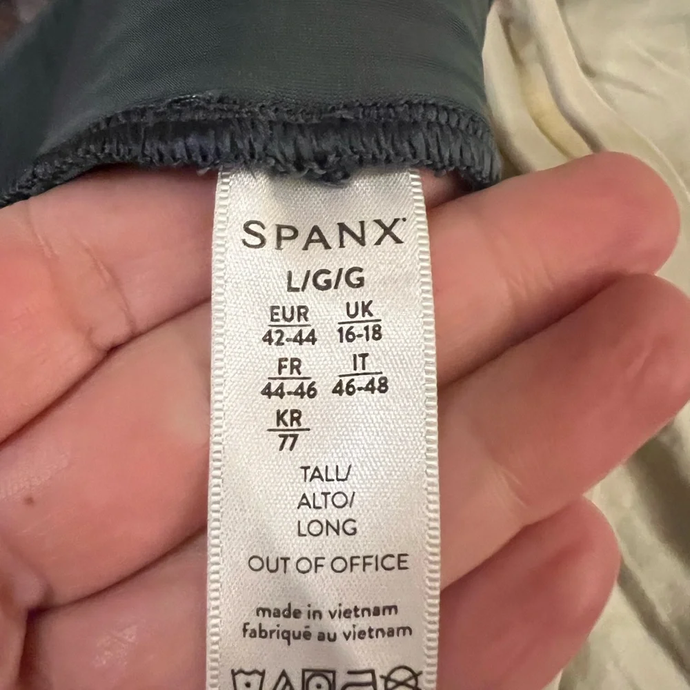 SPANX Out Of Office Cargo Jogger in Dark Storm Pant Large Tall - NEW without tag - Picture 4 of 8